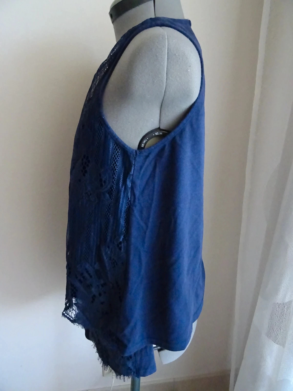 Pijama azul marinho com renda na frente tamanho M – photo 3